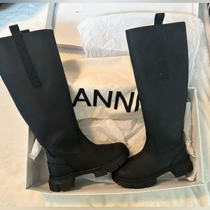 COPY - Ganni Country Boot- Rubber with Sherpa